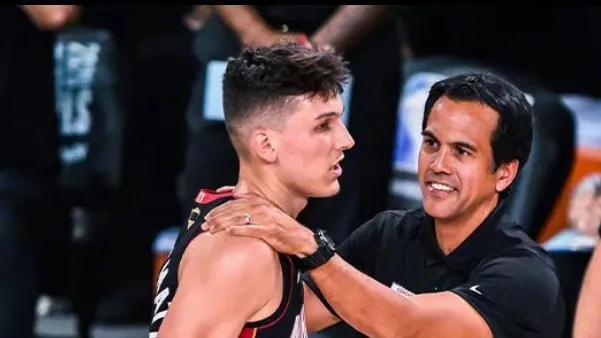 篮球火箭球员社媒晒出训练照（火箭队球员社交平台晒训练照）