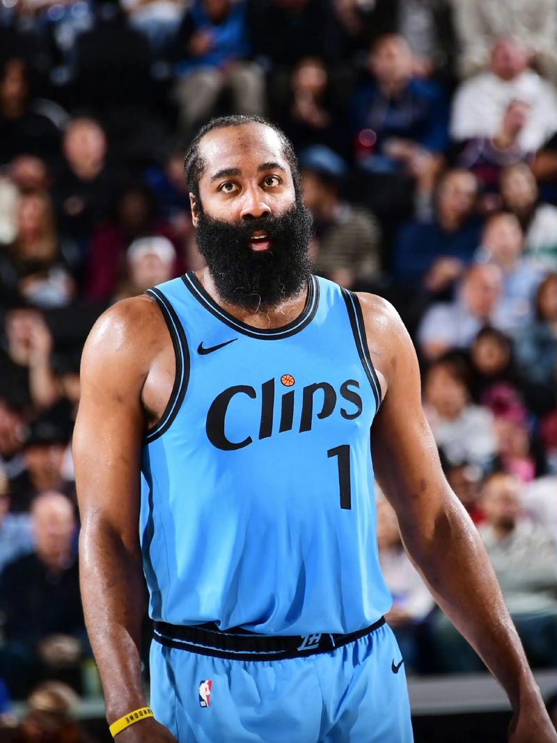 阿莱格里：拉比奥会踢德比；齐沃和小因扎吉的差异很小（阿莱格里：拉比奥将出战德比；齐沃与小因扎吉差别不大）