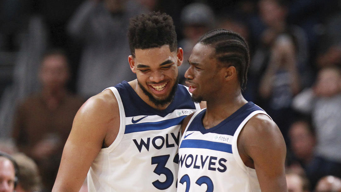 朱婷张常宁是女排史上最强大小主攻！吴梦洁李盈莹惠若琪不如她们（女排最强大小主攻当属朱婷与张常宁，吴梦洁李盈莹惠若琪略逊一筹）